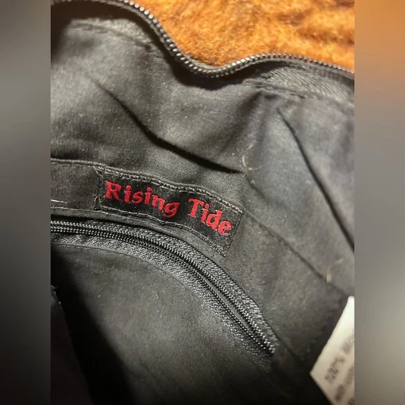 Rising Tide 100% Wool Floral 3D Rose Hippie Shoulder Bag - Picture 8 of 9